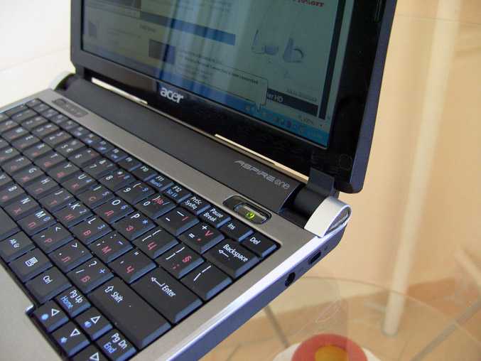 Acer Aspire One D150 Review