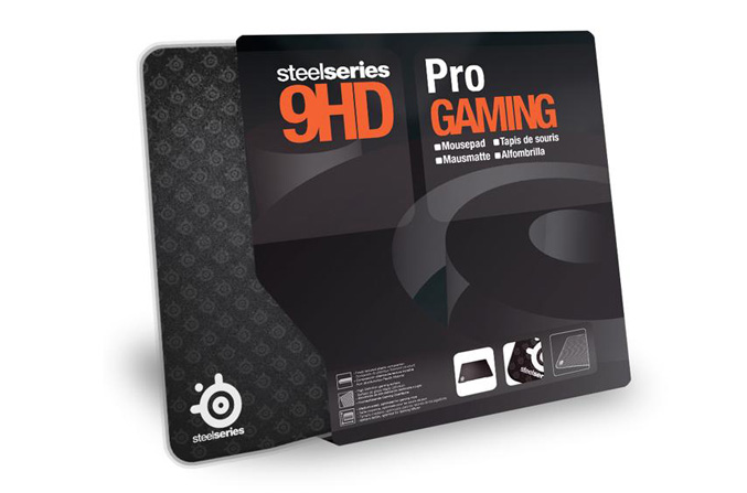 SteelSeries 9HD hard plastic surface