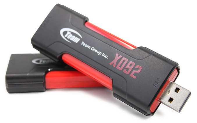 Team Group X092 dual interface USB disk