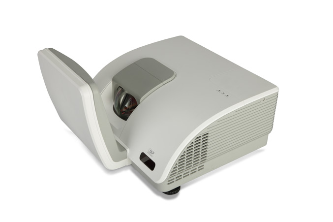 Vivitek D795WT Short Throw projector