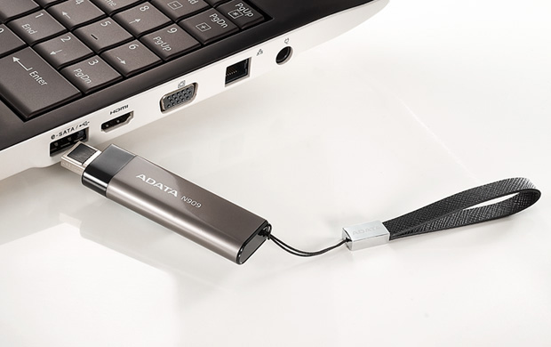 A-data N909 flash drive