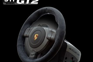 Fanatec Porsche 911 GT2 racing wheel