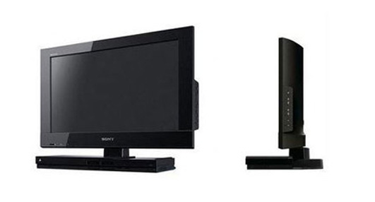 Sony-BRAVIA-KDL22PX300 with PS2